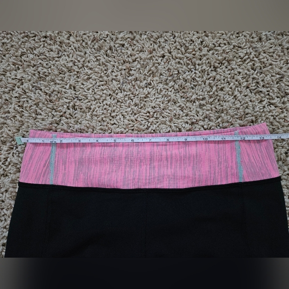Lululemon Breathe Easy Crop Leggings Black/Pink - size 6 - Picture 12 of 13